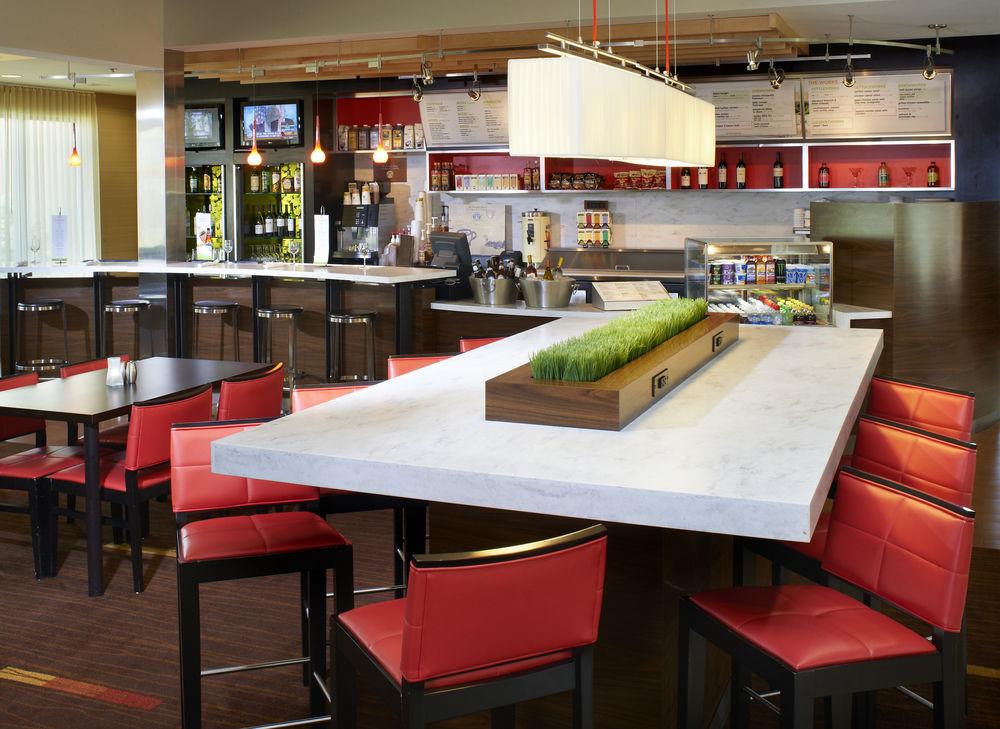 Courtyard By Marriott Indianapolis Airport Otel Dış mekan fotoğraf