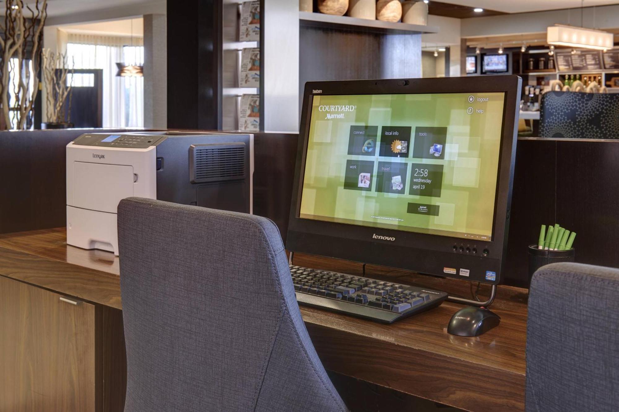 Courtyard By Marriott Indianapolis Airport Otel Dış mekan fotoğraf