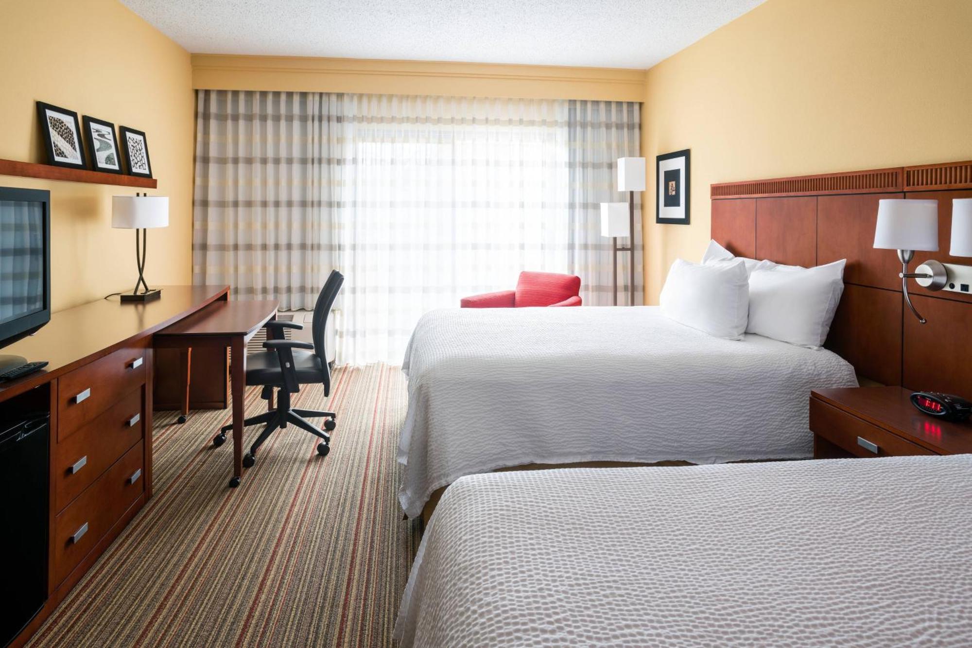 Courtyard By Marriott Indianapolis Airport Otel Dış mekan fotoğraf