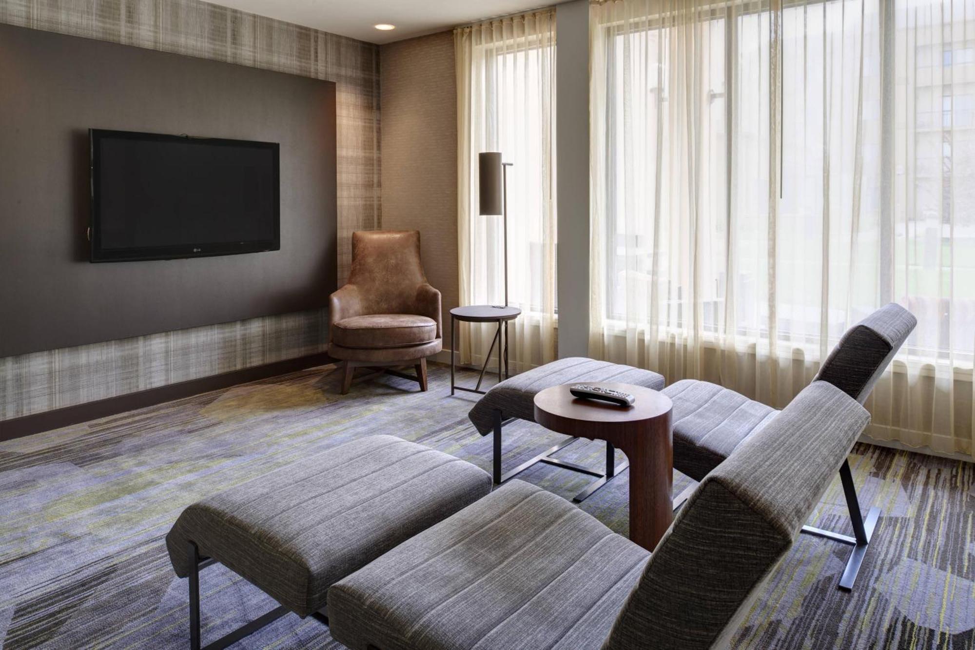 Courtyard By Marriott Indianapolis Airport Otel Dış mekan fotoğraf