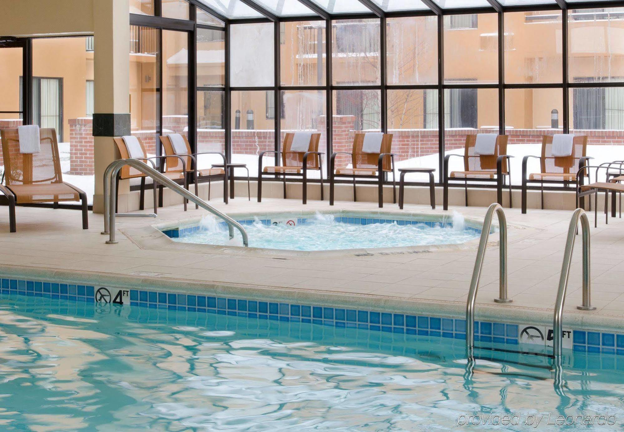 Courtyard By Marriott Indianapolis Airport Otel Dış mekan fotoğraf