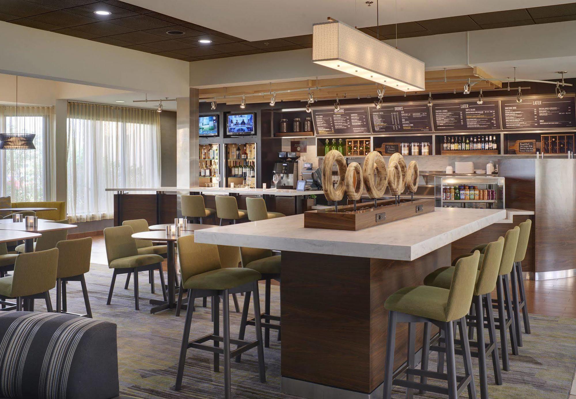Courtyard By Marriott Indianapolis Airport Otel Dış mekan fotoğraf